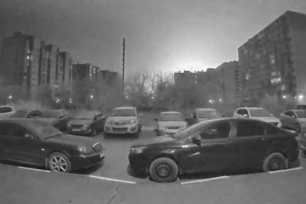 Мощный взрыв произошел на заводе в Челябинской области, 10 человек погибли. Огненный шар над предприятием попал на видео