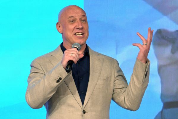 Написанную для Движения первых песню могут внести в школьную программу