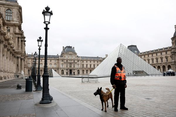 В Лувре заявили об устаревшей инфраструктуре музея