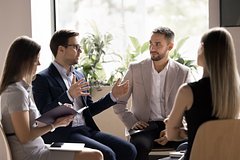 Россиянам раскрыли способ избежать шестидневной рабочей недели в конце октября