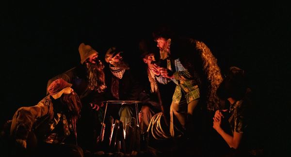 Горняки и магия: в Нягани играют Бажова