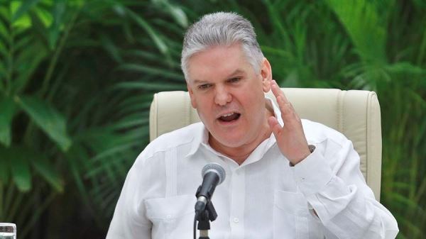 Экс-министр экономики Кубы обвинен в коррупции и шпионаже