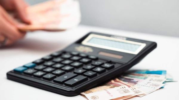 Названы отрасли с самыми низкими зарплатами в России